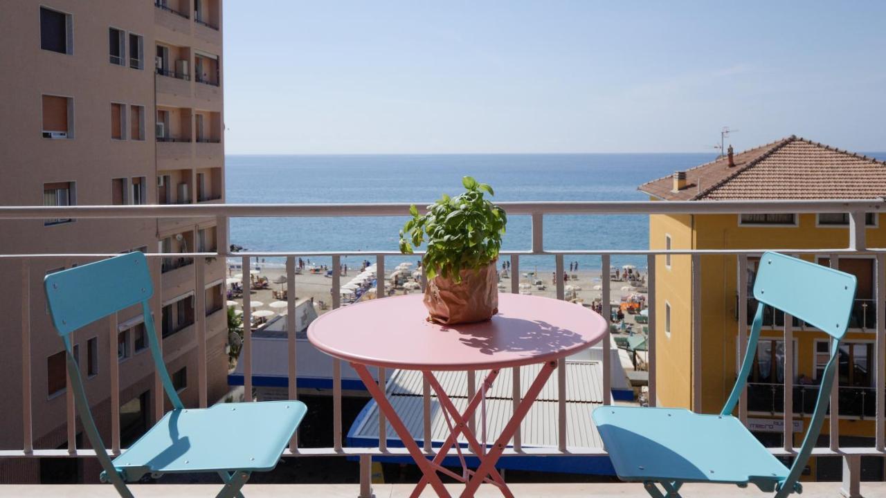 Babyaccommodation Family Panoramic I Pietra Ligure Exterior photo
